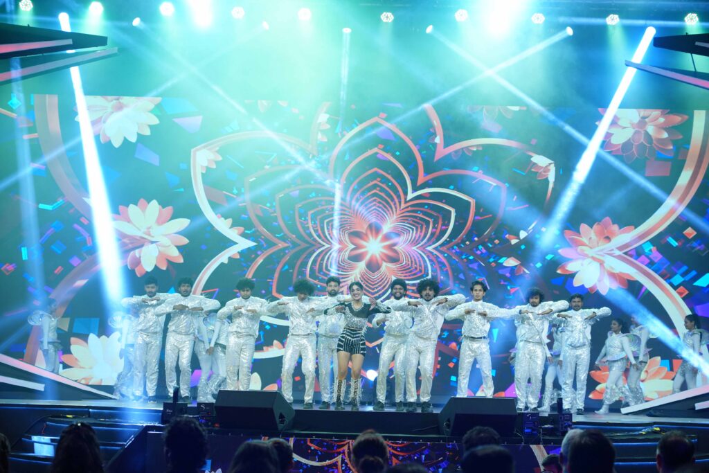 Saniya Iyappan performed at the 69th SOBHA Filmfare Awards South 11