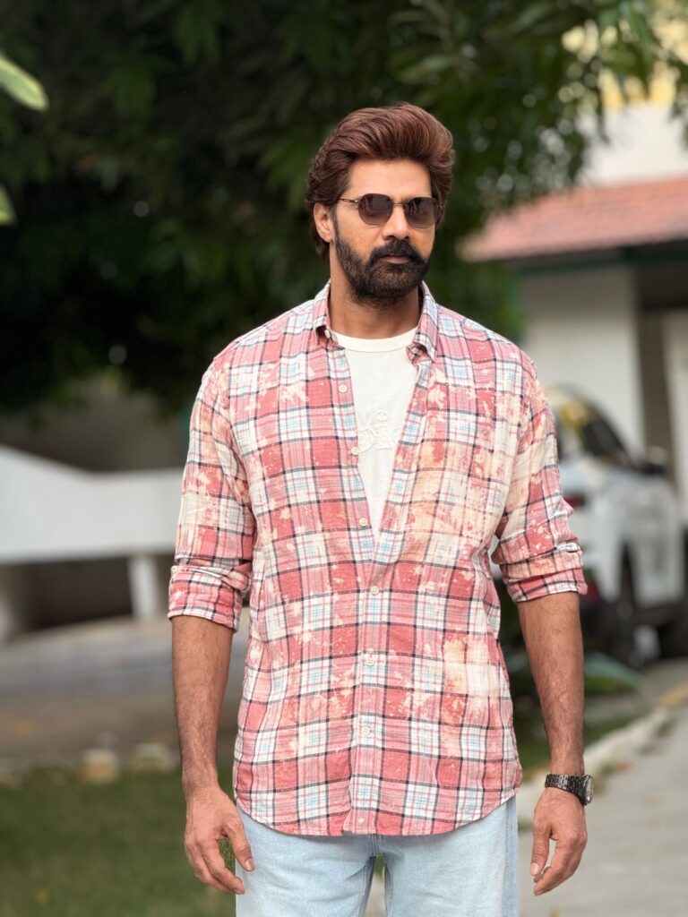 Naveen Chandra on ‘Eleven’: “Audiences gave a standing ovation — this thriller brings an emotional concept never seen before.” 3 WhatsApp Image 2025 05 15 at 17.57.03 db835ded