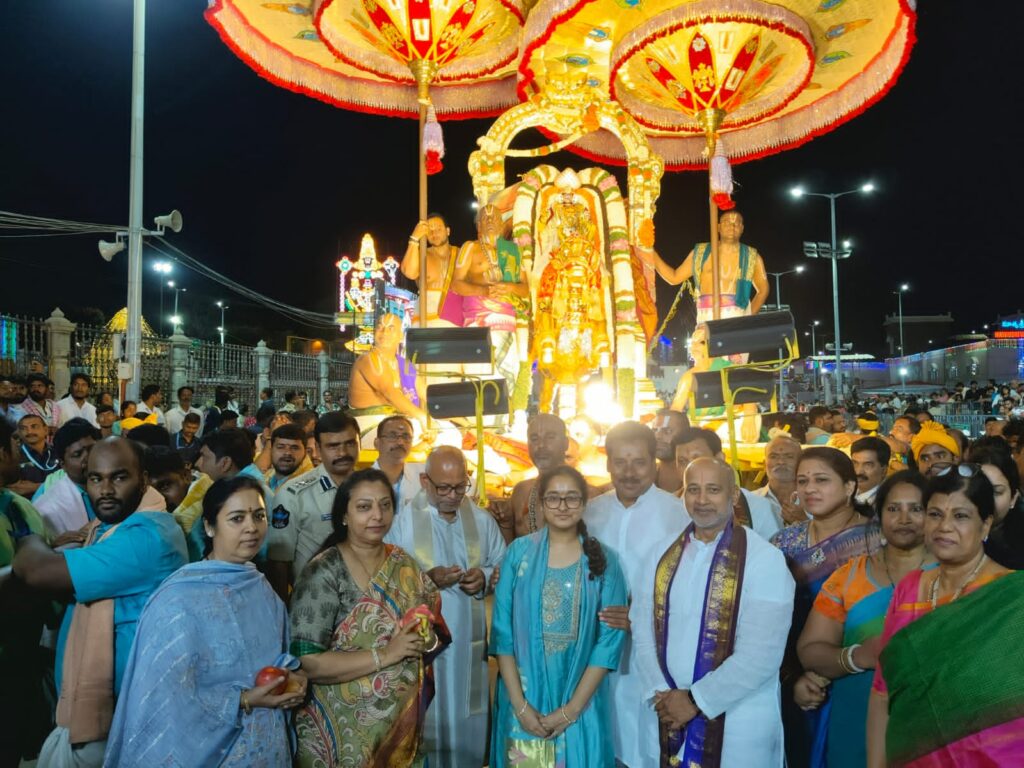 Balakrishna's wife participates in Srivari Seva along with the SVBC Chairman's family 1 IMG 20260923 WA0078